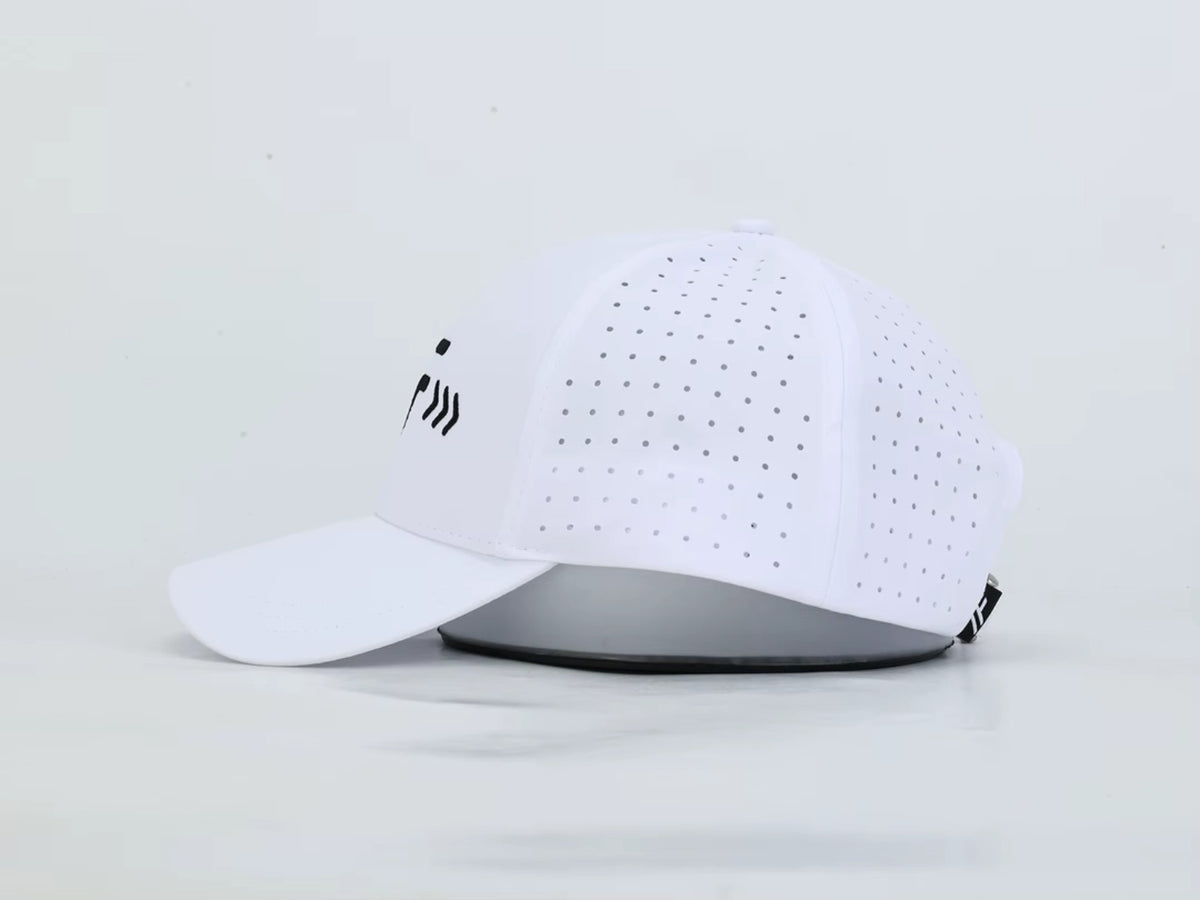 Tempo Flow Performance Hat – Sunday White